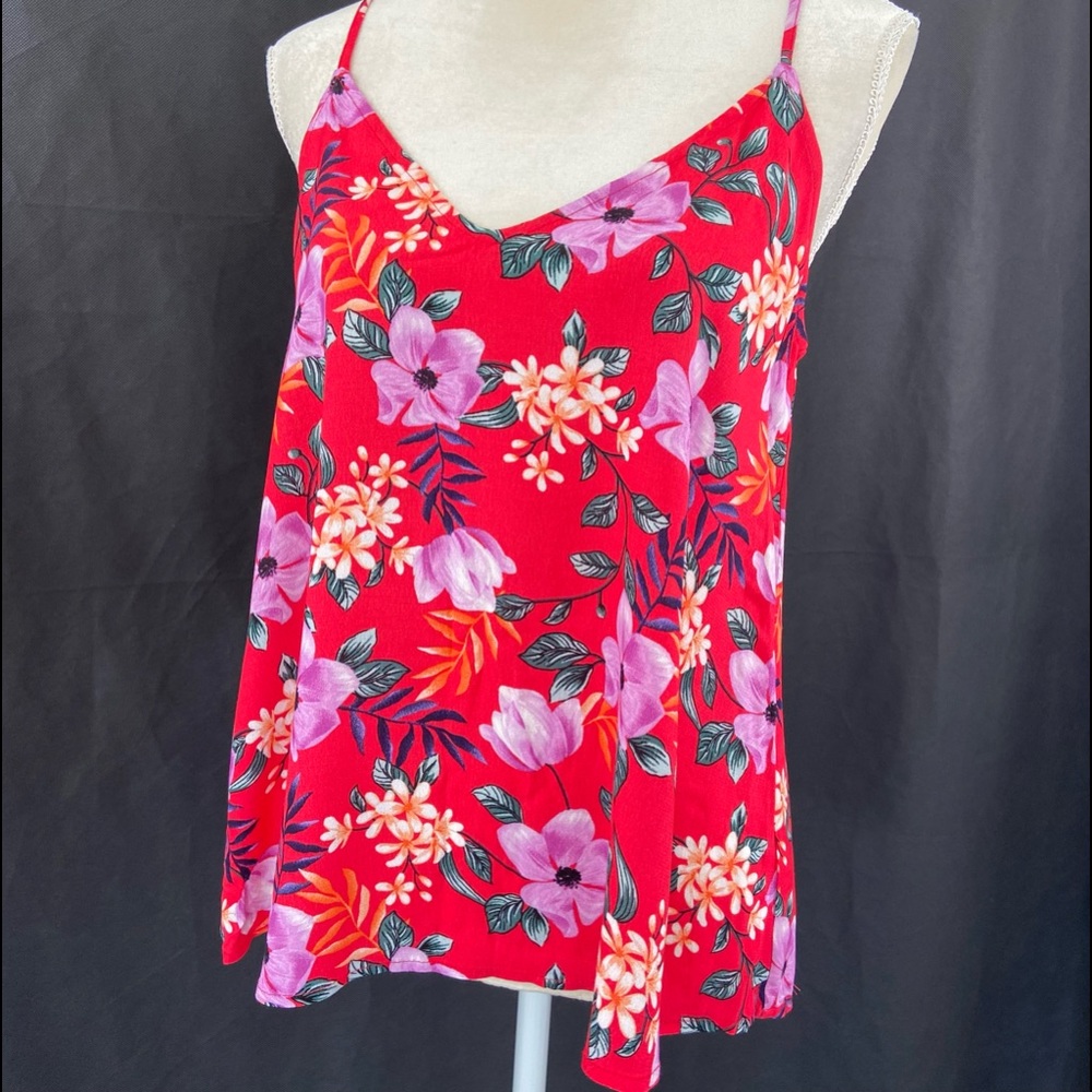 NEW Francesca's pretty Summer top Adjustable straps Flattering back, Sz …